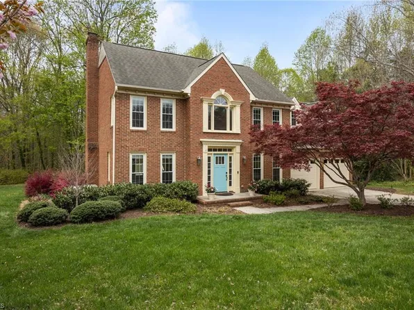 3600 Brookhaven Ct, Greensboro, NC 27406
