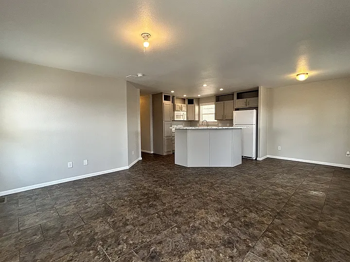 4400 W Missouri Ave #83 — Photo 4