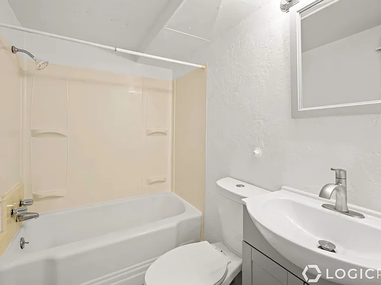 365 E Garfield Ave #3 — Photo 17