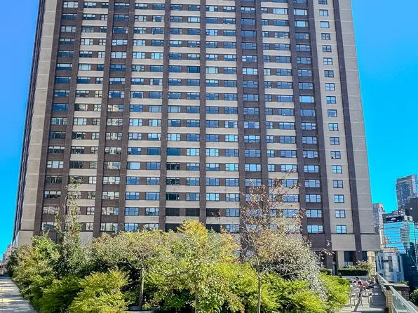 20 West 64th Street image 16 of 17