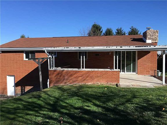 4th image of 204 Oakmont St