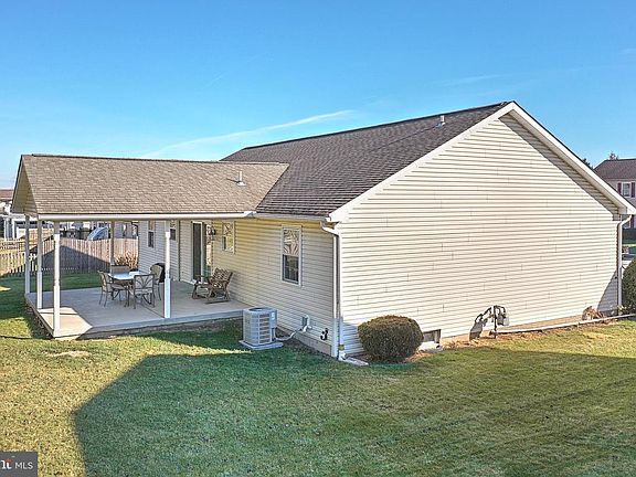 5th image of 115 Dakota Dr