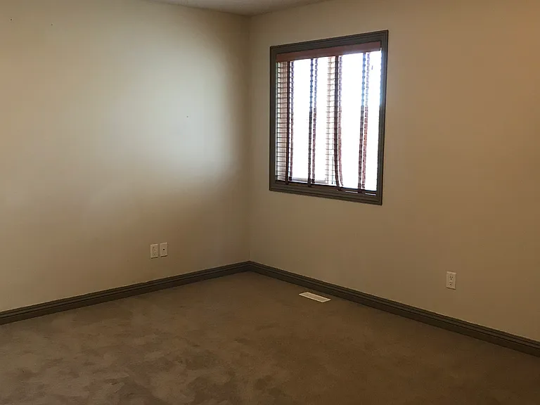 20 Becker Cres — Photo 15