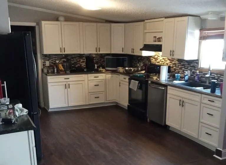 881 Whaler Pl — Photo 6
