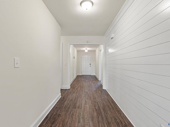 4th image of 228 Cherry Laurel Dr