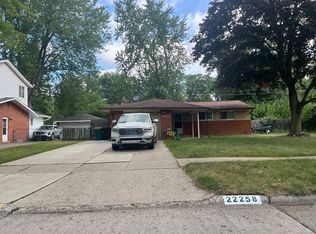 22258 Ontaga St, Farmington, MI 48336
