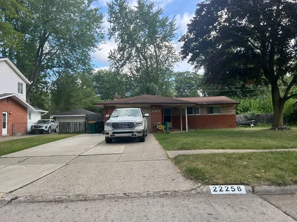 22258 Ontaga St, Farmington, MI 48336