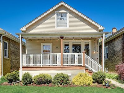 5434 W Waveland Ave, Chicago, IL, 60641