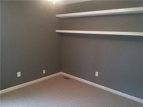 5th image of 3174 Stag Ln