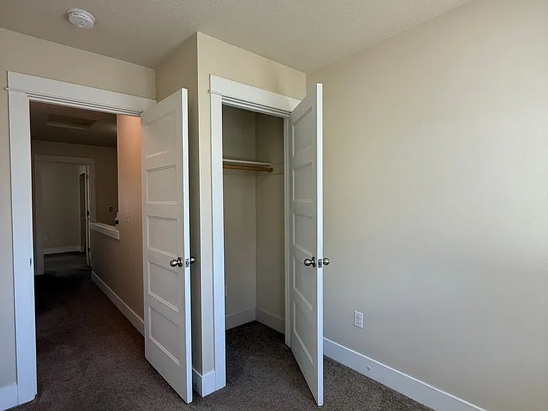 8527-8539 SE Clinton 7 plex — Photo 14