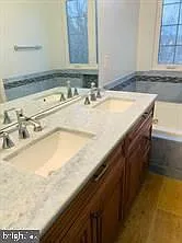 5946 Edgehill Ct — Photo 9