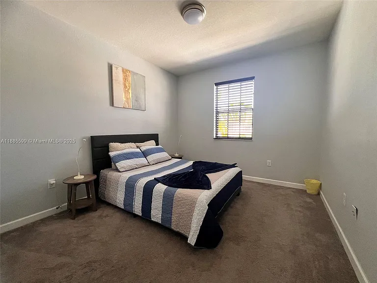 159 SE 34th Ave — Photo 15