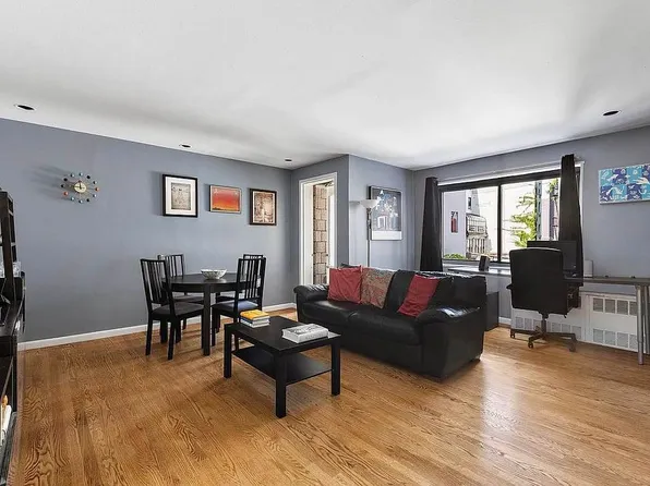 85 8th Ave APT 2W, New York, NY 10011