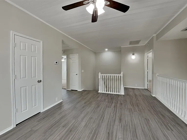 18706 Woodglen Shadows Dr — Photo 34
