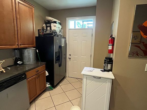3rd image of 1702 Habersham St APT A