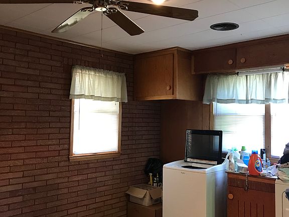 4th image of 420 W Circle Dr