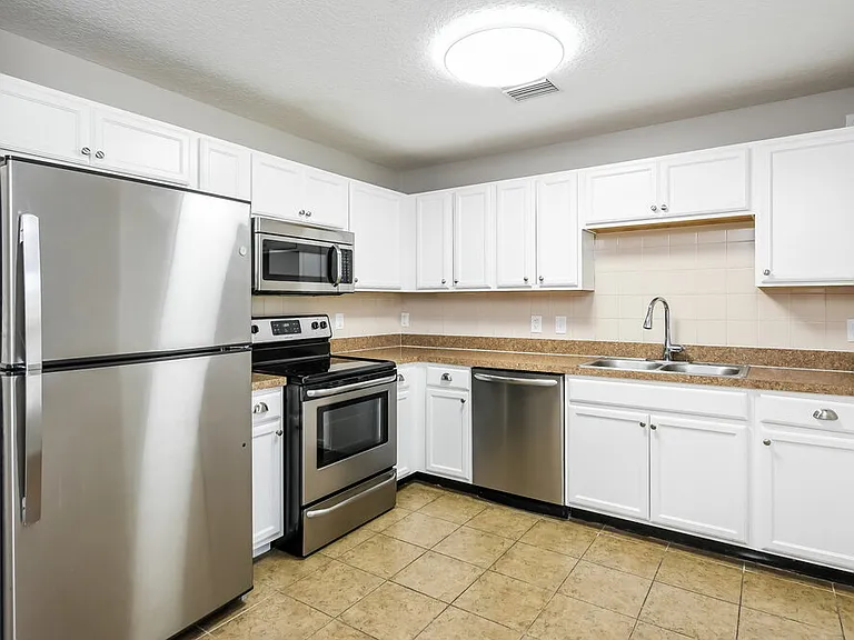 5140 Heatherstone Ct — Photo 7
