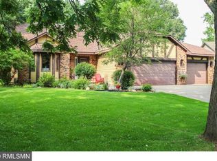 10677 Drake St NW, Coon Rapids, MN 55433