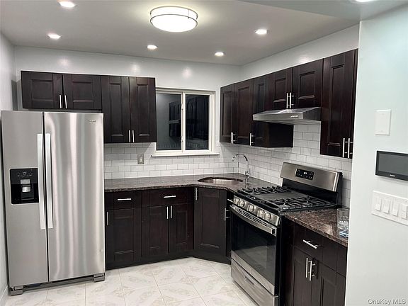 5th image of 112-63 Bedell St #1F