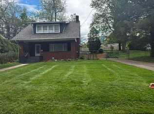515 Glacier Heights Rd, Youngstown, OH 44509