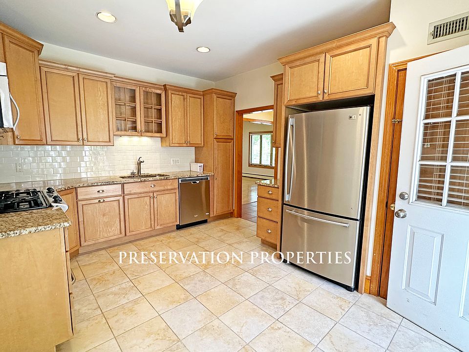 1st image of 35 Eddy St #35