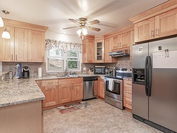 4th image of 805 Archer Dr