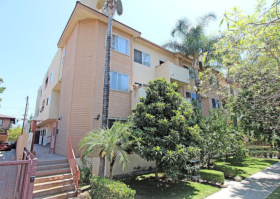 2nd image of 2310 N Fairview St APT 204