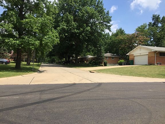 4th image of 11470 Poggemoeller Ave