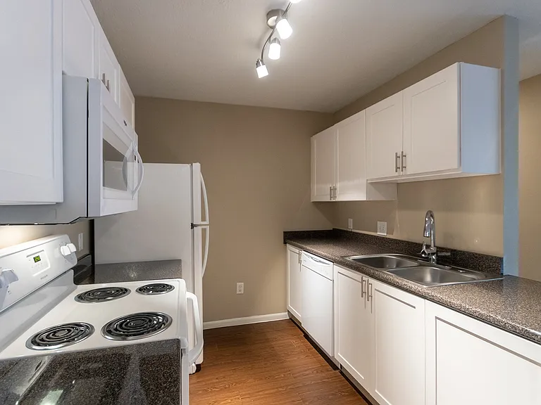 Washington Place — Photo 10