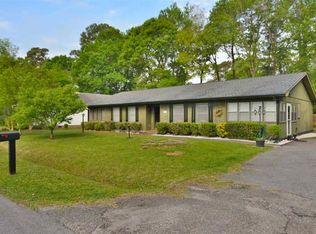 221 Fox Ln, Murrells Inlet, SC 29576