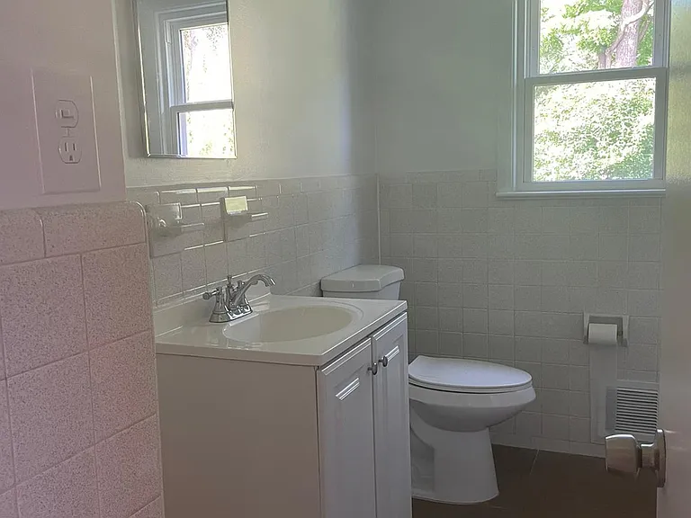 5011 River Rd — Photo 14