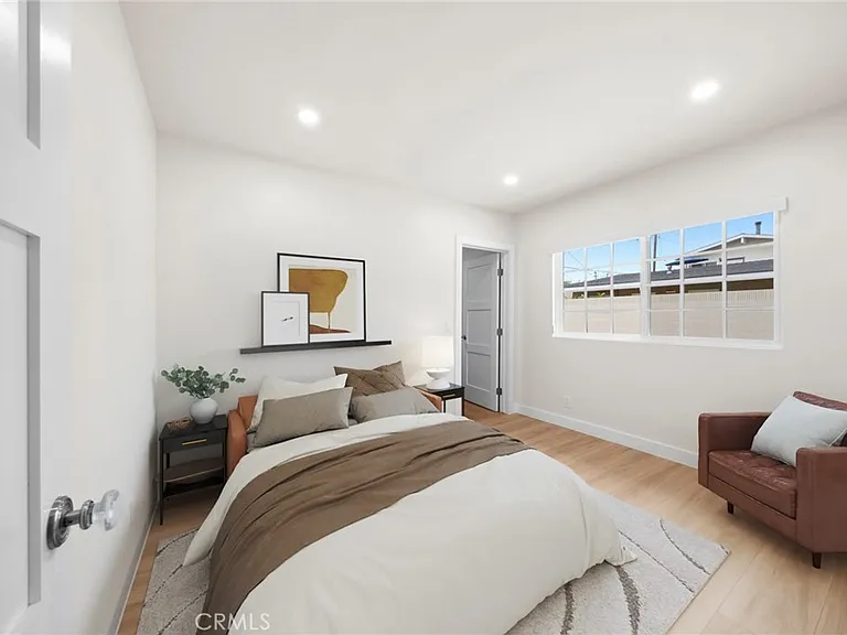 1801 Clay St — Photo 16