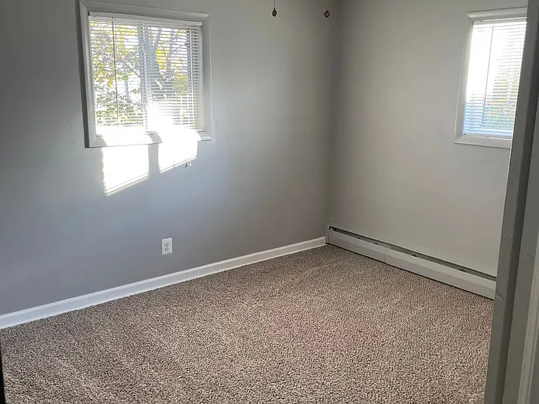 649 Maple Rd — Photo 18