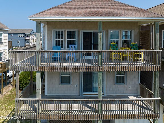 2nd image of 2256 Island Drive