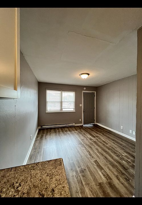 1st image of 1502 Schuyler Ave #18