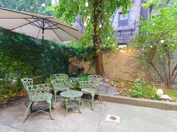 433 West 46th Street image 7 of 7