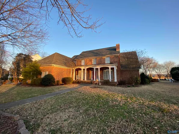 3017 Lake Hampton Dr SE, Owens Cross Roads, AL 35763