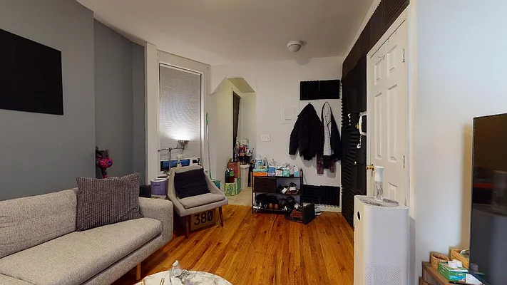 Rented by Bond New York | media 12