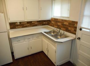 2442 S Dixie Dr, Kettering, OH 45409