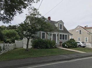 41 Wharf St, Nahant, MA 01908