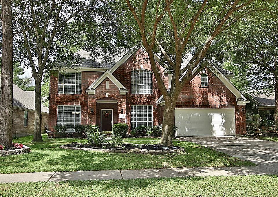 1st image of 16119 Charterstone Dr