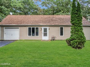 32 1st St, Barnegat, NJ 08005