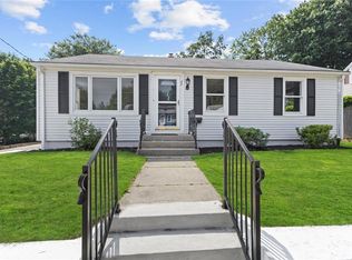 22 Hillcrest Dr, West Warwick, RI 02893