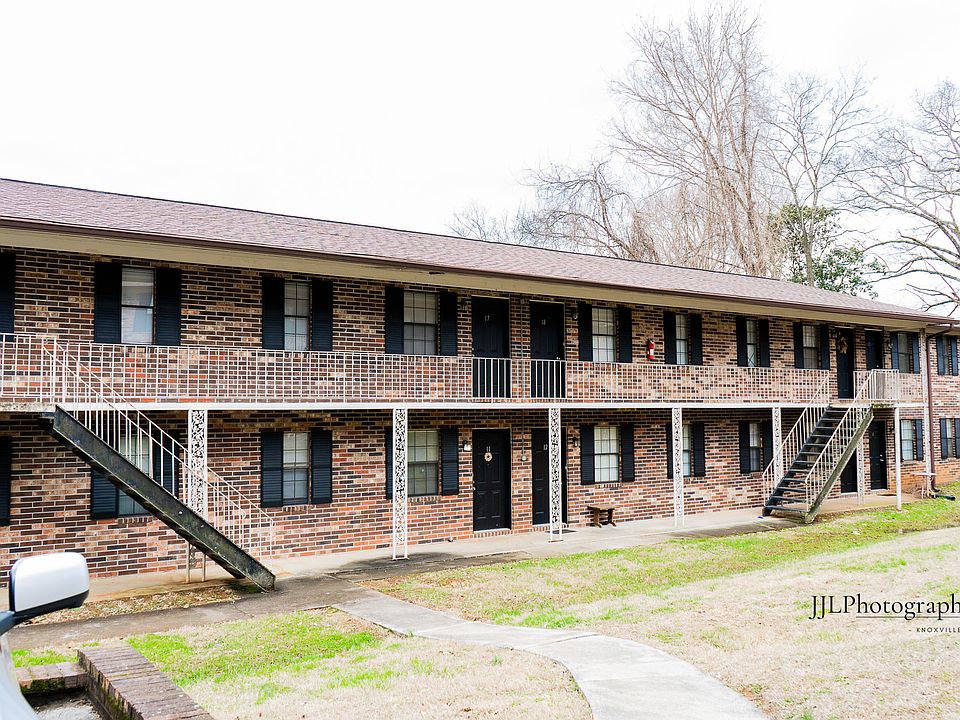 1st image of 127 Hillcrest Dr NE #H