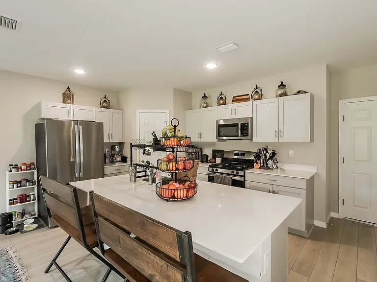 5548 Summer Sunset Dr — Photo 11
