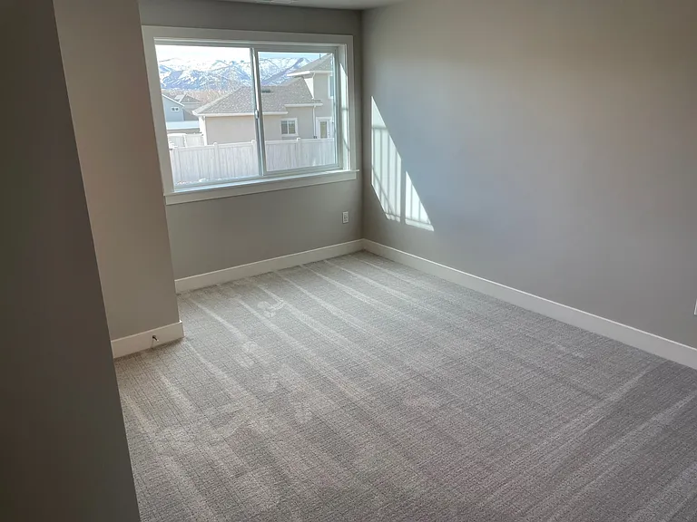 1354 E 670 N — Photo 10