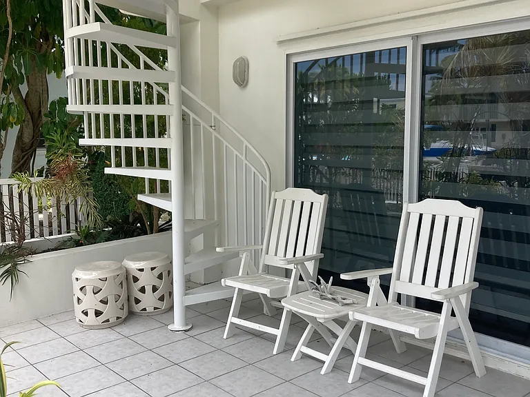 115 Harbor Ln — Photo 7