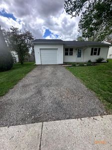 103 Andrew Ct E, London, OH, 43140