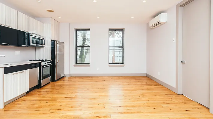 Rented by Nooklyn NYC LLC | media 13