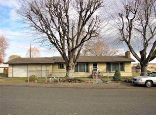 1100 Ione Dr, Benton City, WA